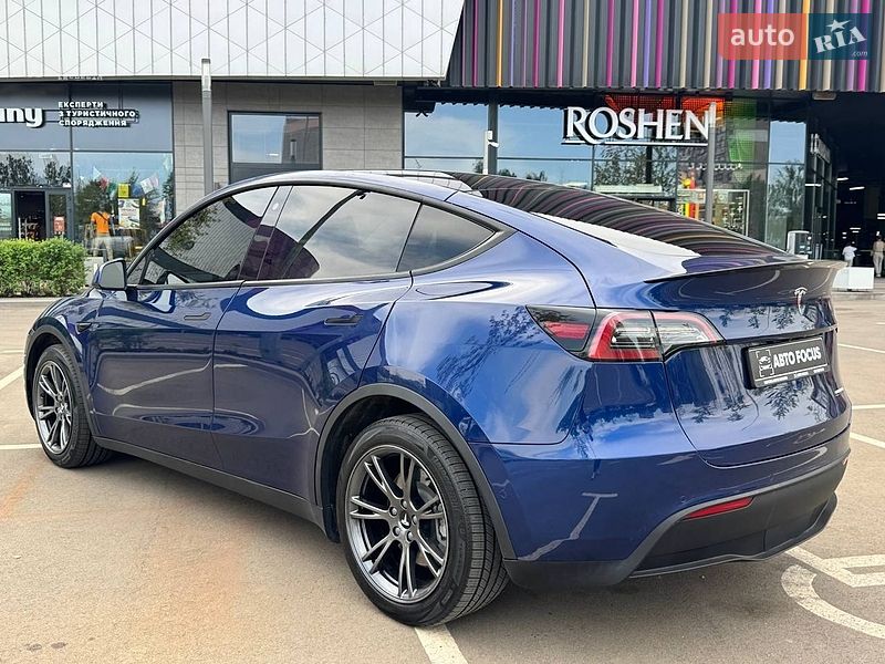 Внедорожник / Кроссовер Tesla Model Y 2021 в Киеве