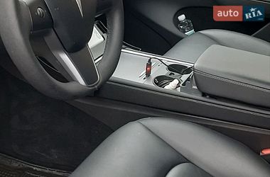 Внедорожник / Кроссовер Tesla Model Y 2023 в Чернигове