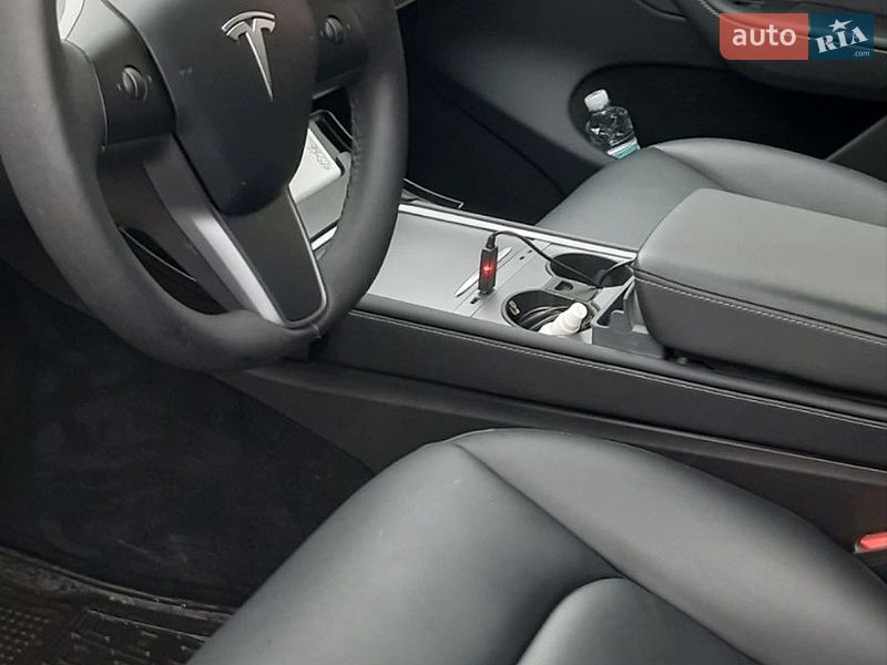 Внедорожник / Кроссовер Tesla Model Y 2023 в Чернигове