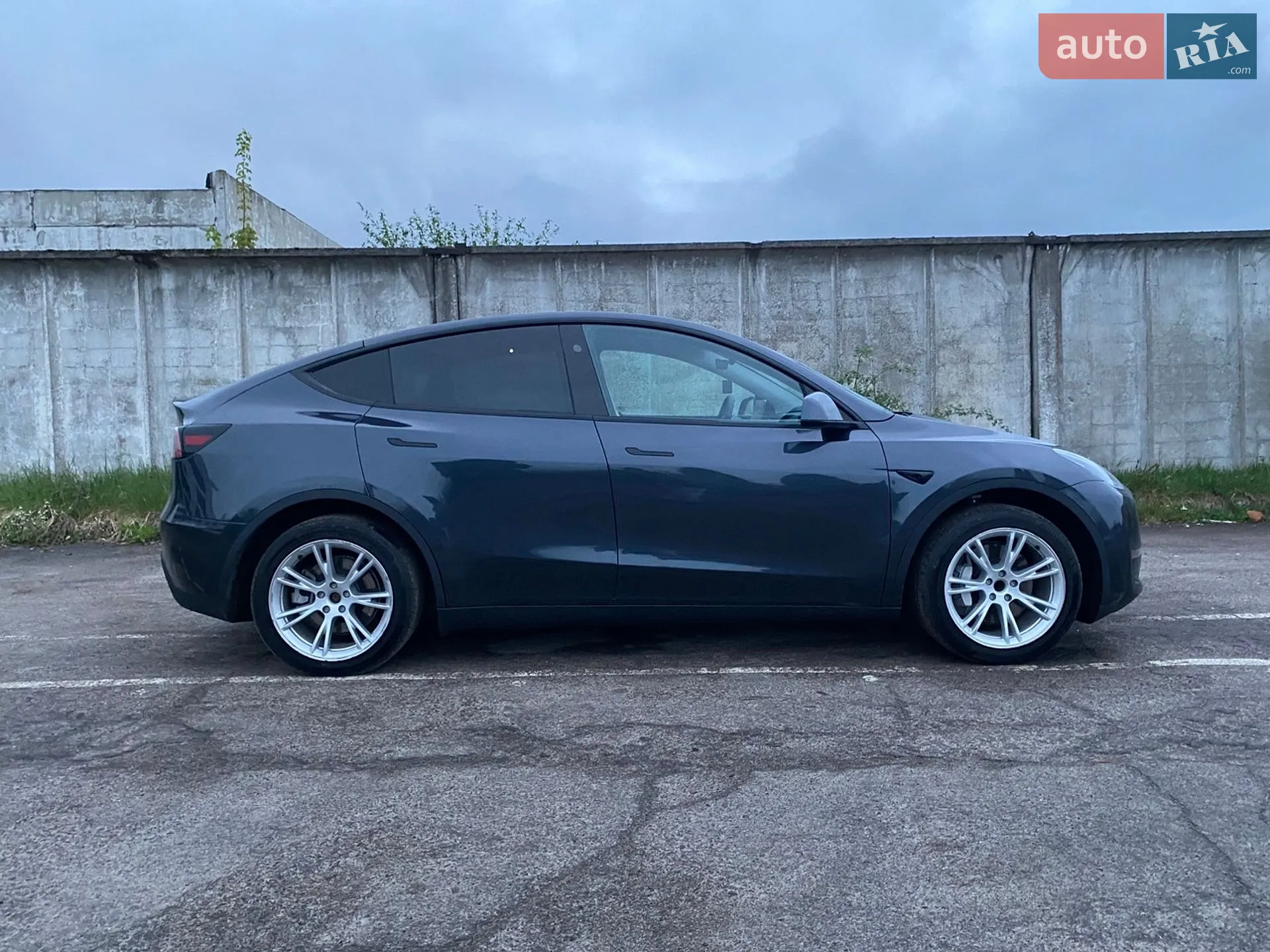 2024 Tesla Model Y - мініатюра 23