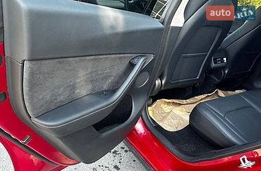 Внедорожник / Кроссовер Tesla Model Y 2023 в Днепре
