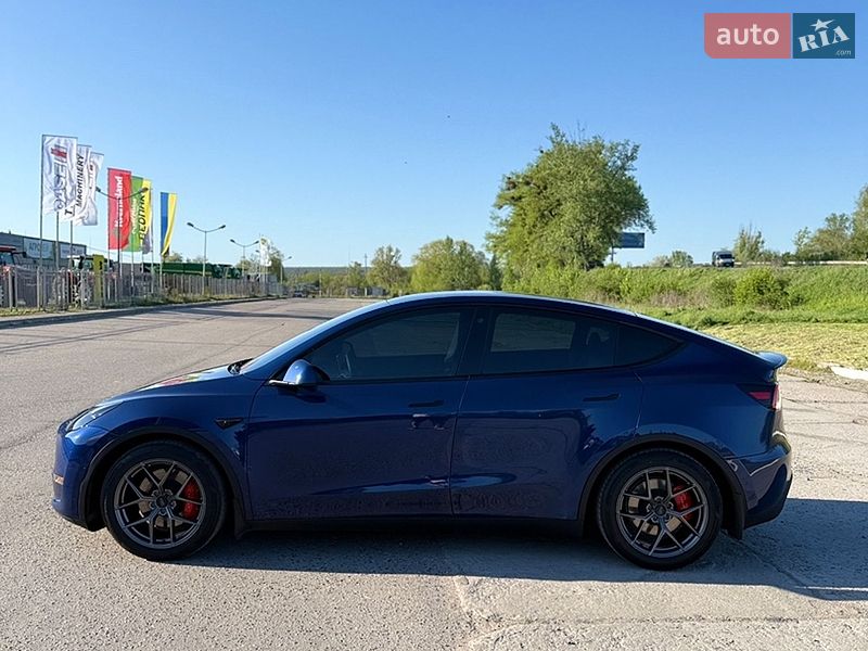 Внедорожник / Кроссовер Tesla Model Y 2021 в Харькове