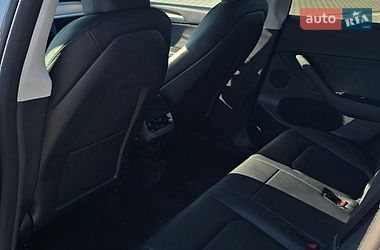 Позашляховик / Кросовер Tesla Model Y 2023 в Чернівцях