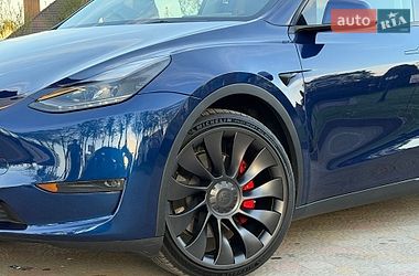 Внедорожник / Кроссовер Tesla Model Y 2024 в Стрые