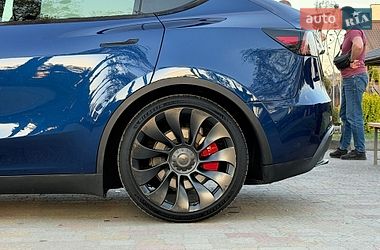 Внедорожник / Кроссовер Tesla Model Y 2024 в Стрые