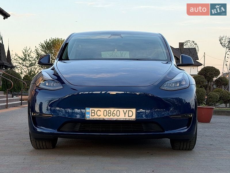 Внедорожник / Кроссовер Tesla Model Y 2024 в Стрые