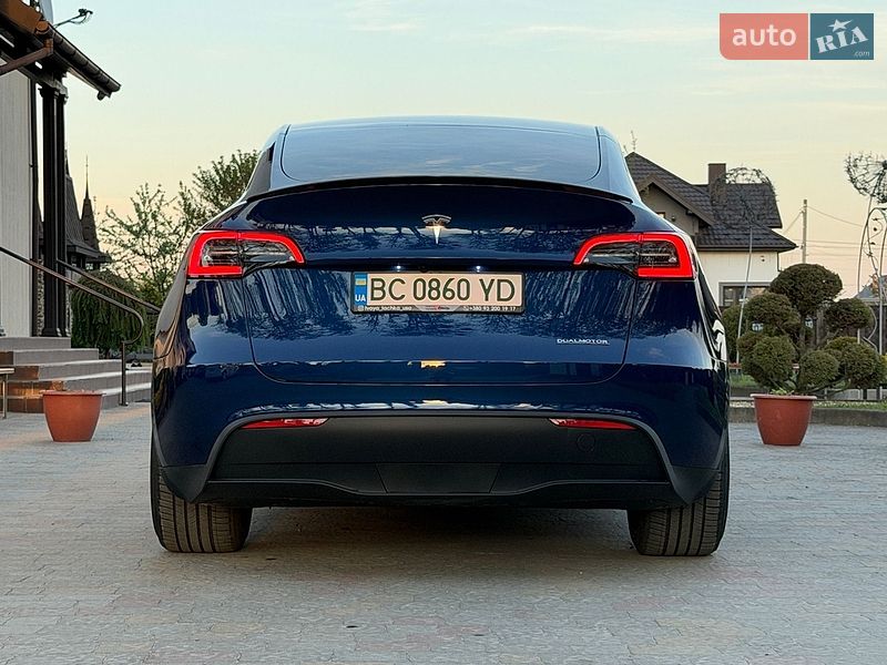 Внедорожник / Кроссовер Tesla Model Y 2024 в Стрые