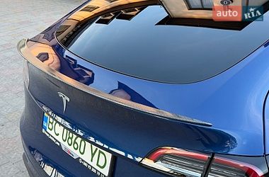 Внедорожник / Кроссовер Tesla Model Y 2024 в Стрые
