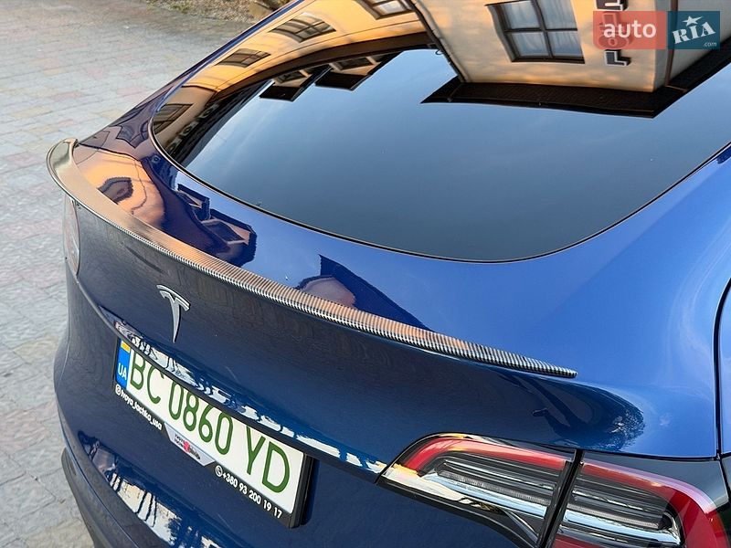 Внедорожник / Кроссовер Tesla Model Y 2024 в Стрые