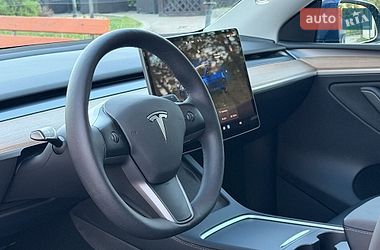 Внедорожник / Кроссовер Tesla Model Y 2024 в Стрые