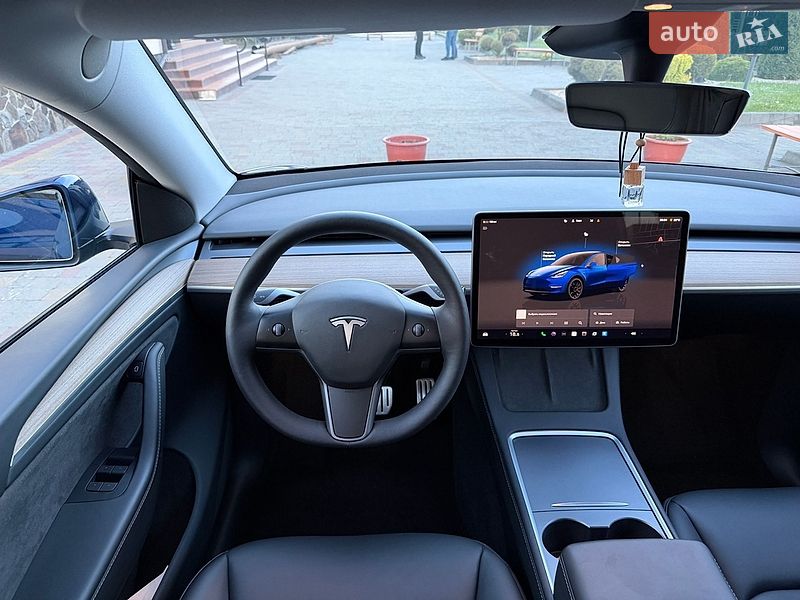 Внедорожник / Кроссовер Tesla Model Y 2024 в Стрые