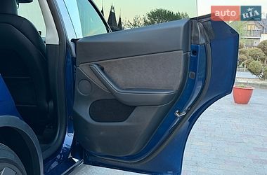 Внедорожник / Кроссовер Tesla Model Y 2024 в Стрые
