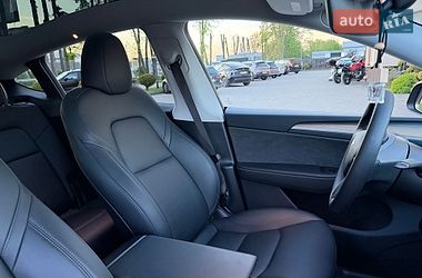 Внедорожник / Кроссовер Tesla Model Y 2024 в Стрые