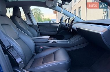 Внедорожник / Кроссовер Tesla Model Y 2024 в Стрые