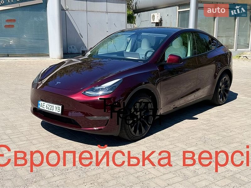 Tesla Model Y 2023