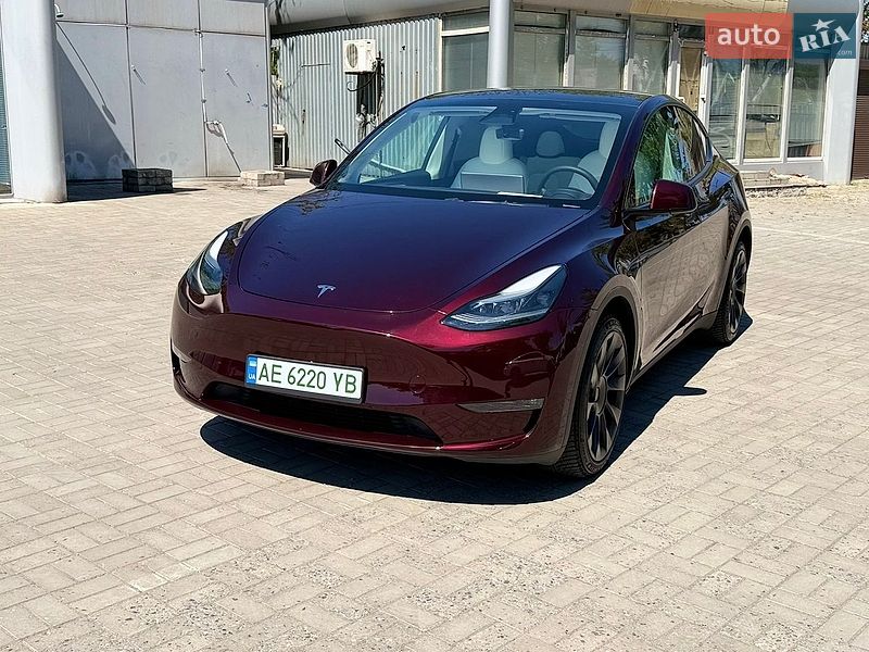 Внедорожник / Кроссовер Tesla Model Y 2023 в Днепре
