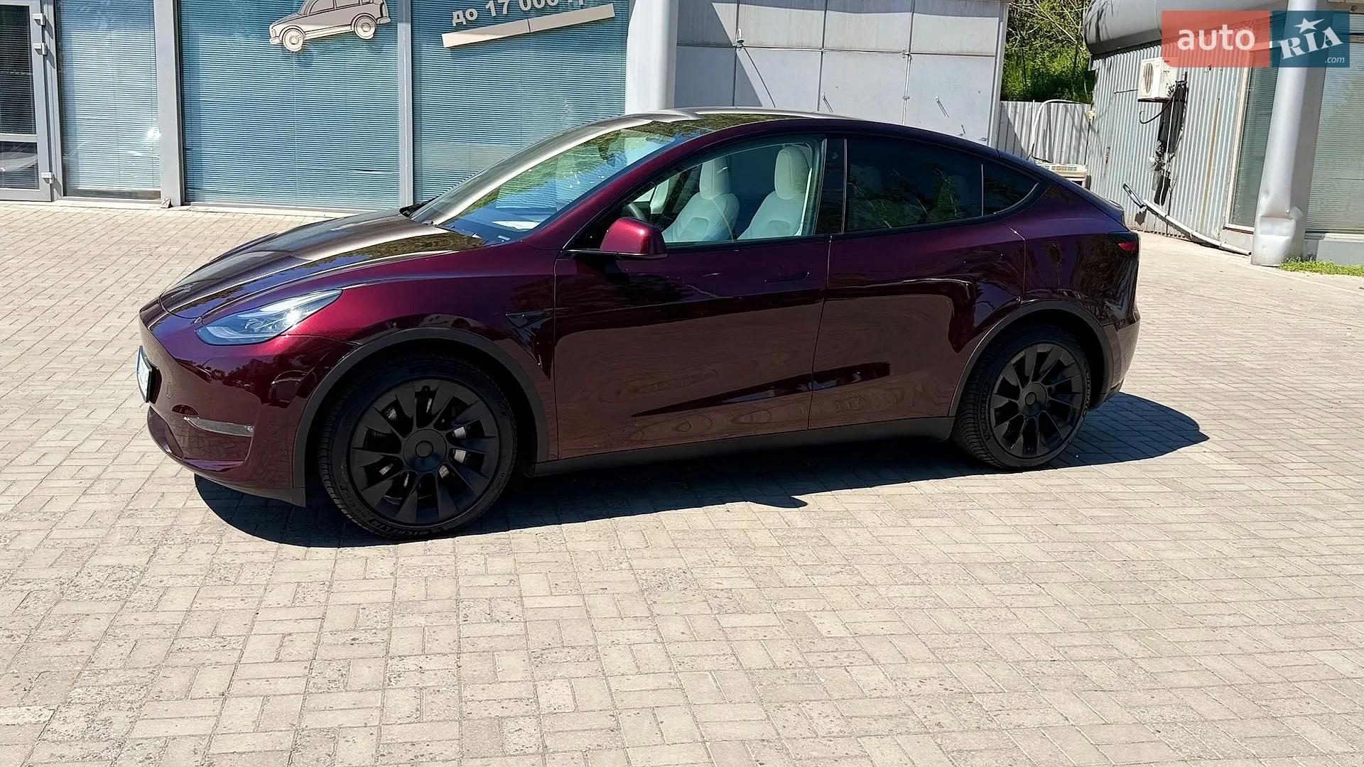 2023 Tesla Model Y - мініатюра 22