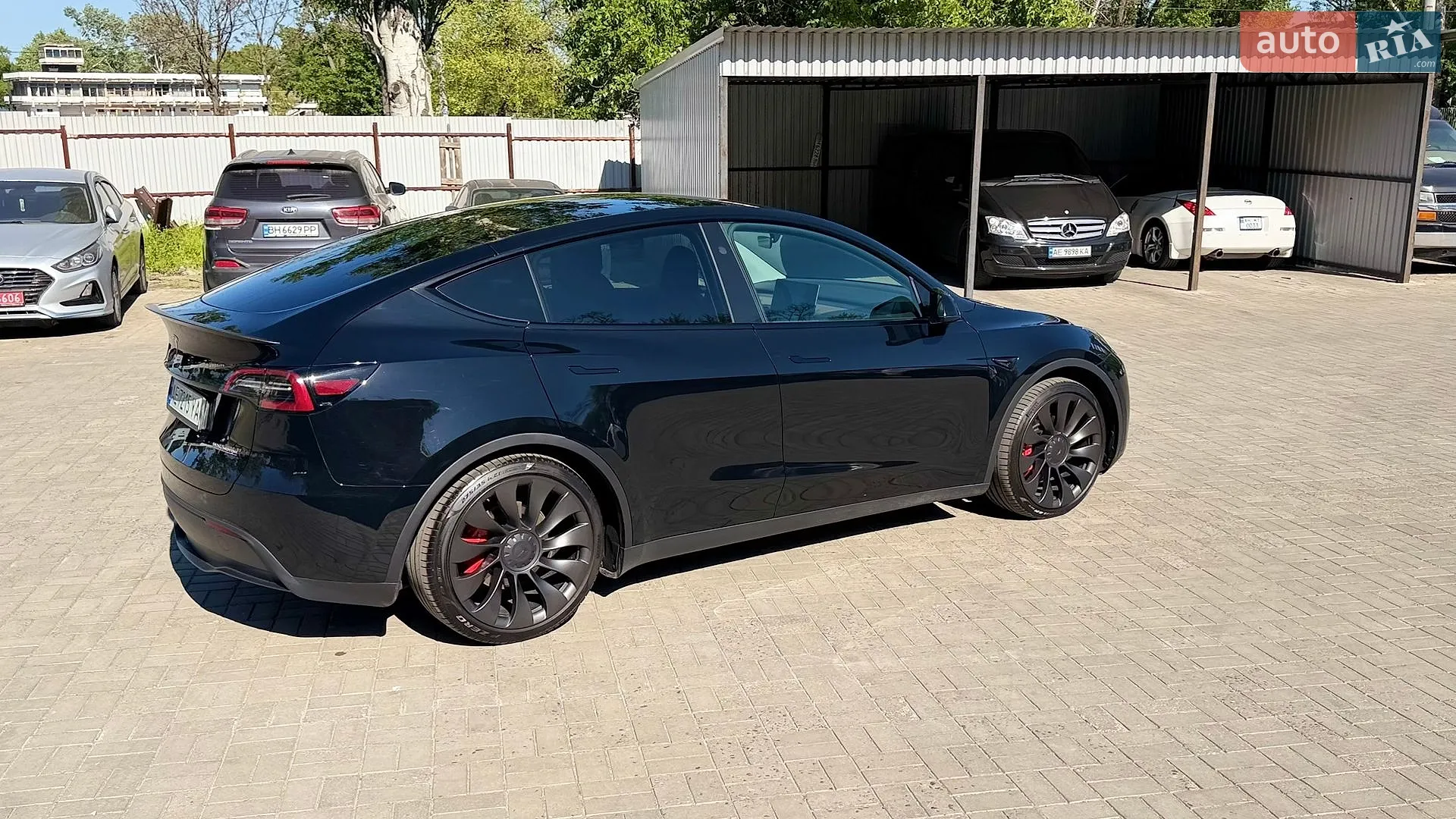 2024 Tesla Model Y - мініатюра 17