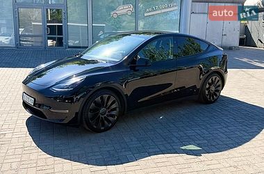 Позашляховик / Кросовер Tesla Model Y 2024 в Дніпрі