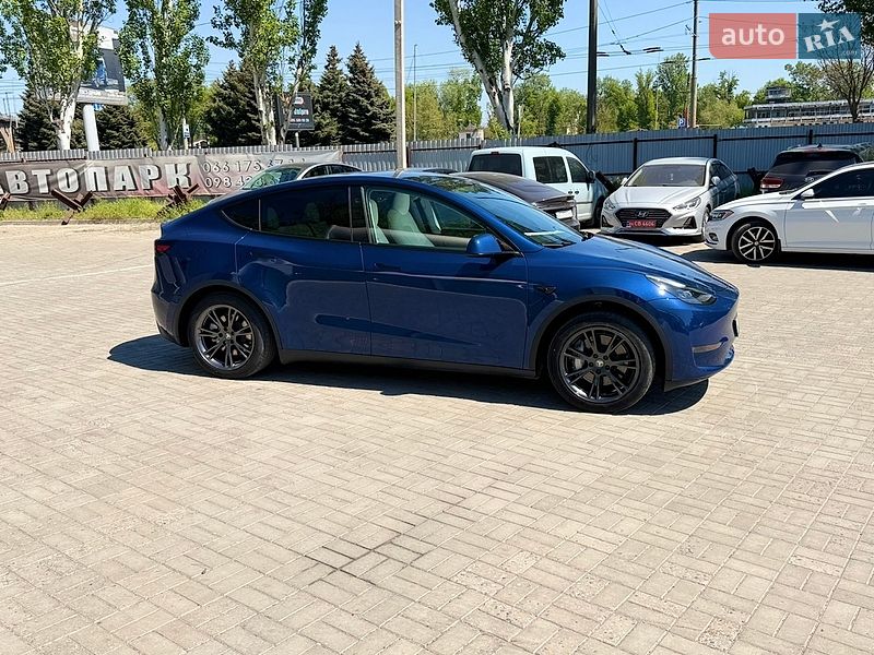 Позашляховик / Кросовер Tesla Model Y 2024 в Дніпрі фото 19 Позашляховик / Кросовер Tesla Model Y 2024 в Дніпрі