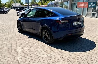 Позашляховик / Кросовер Tesla Model Y 2024 в Дніпрі фото 14 Позашляховик / Кросовер Tesla Model Y 2024 в Дніпрі