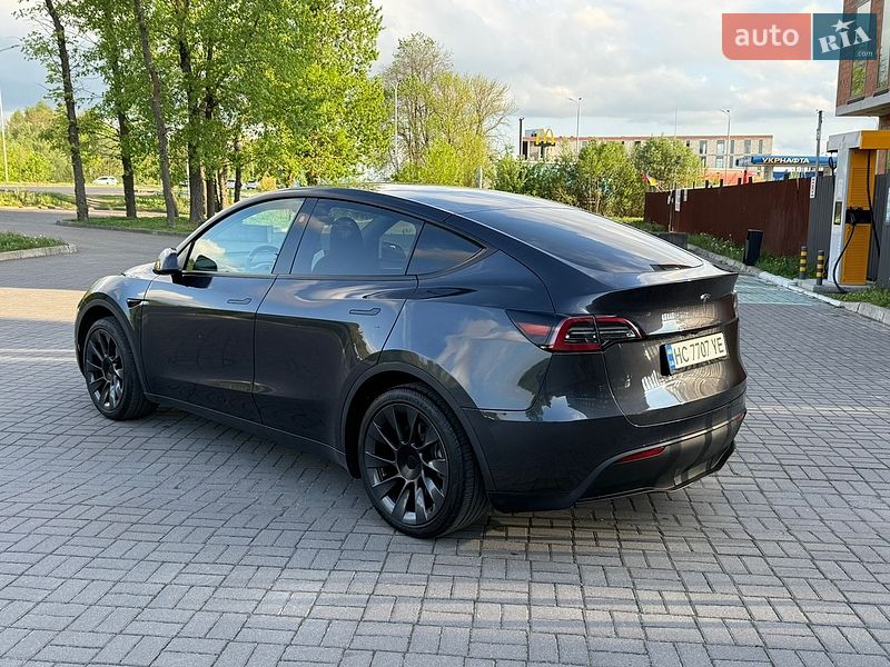 Внедорожник / Кроссовер Tesla Model Y 2024 в Львове