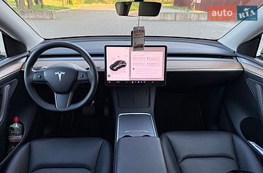 Внедорожник / Кроссовер Tesla Model Y 2024 в Львове