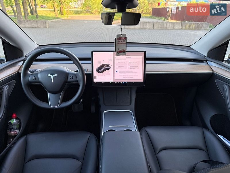 Внедорожник / Кроссовер Tesla Model Y 2024 в Львове
