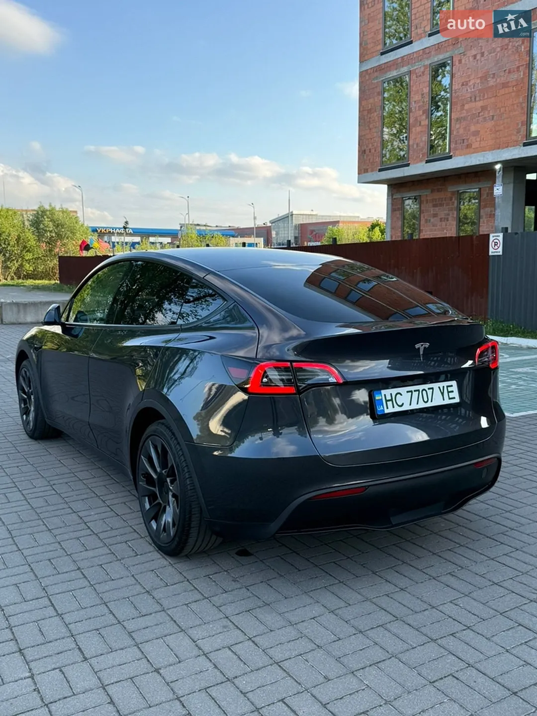 2024 Tesla Model Y - мініатюра 34