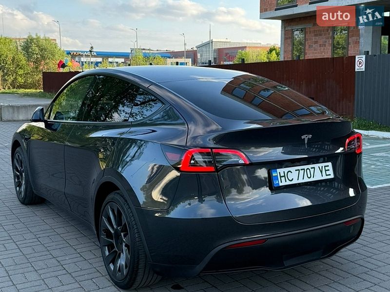 Внедорожник / Кроссовер Tesla Model Y 2024 в Львове