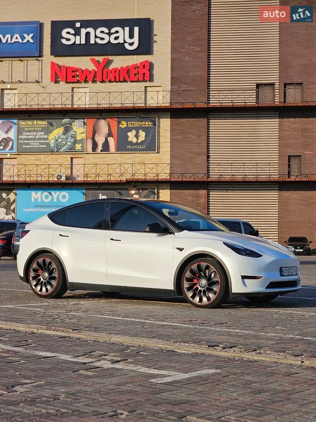 2024 Tesla Model Y - мініатюра 16