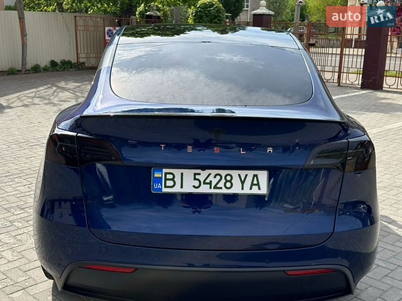Внедорожник / Кроссовер Tesla Model Y 2022 в Кременчуге