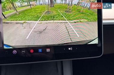 Внедорожник / Кроссовер Tesla Model Y 2024 в Киеве