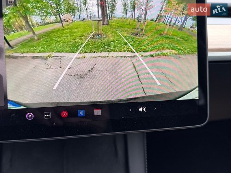Внедорожник / Кроссовер Tesla Model Y 2024 в Киеве
