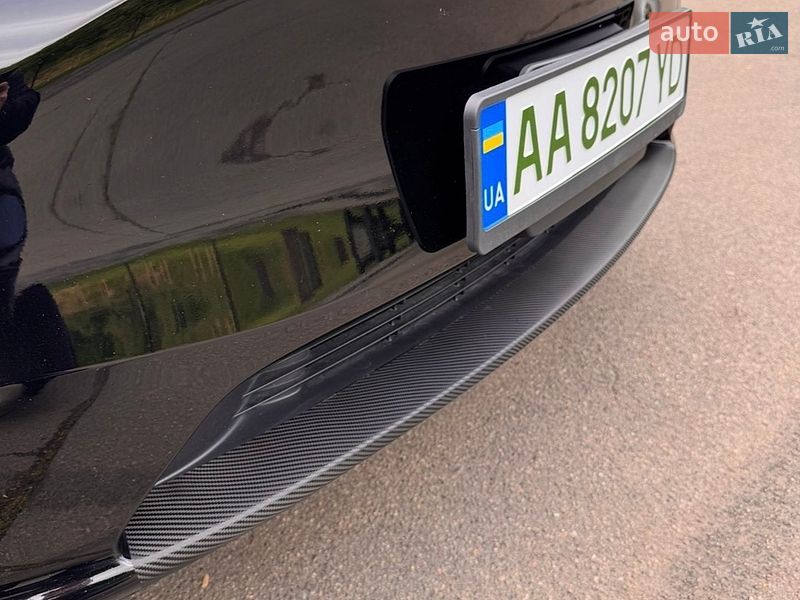 Внедорожник / Кроссовер Tesla Model Y 2024 в Киеве