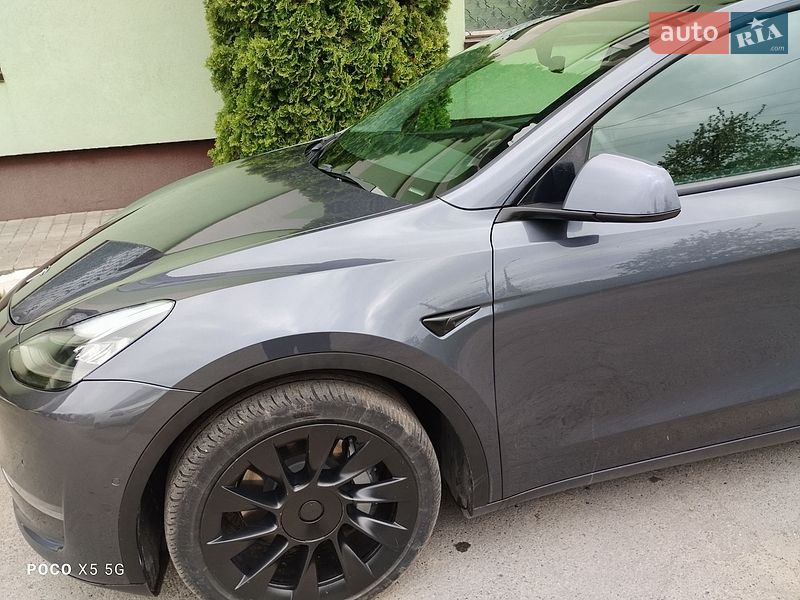 Внедорожник / Кроссовер Tesla Model Y 2021 в Ровно