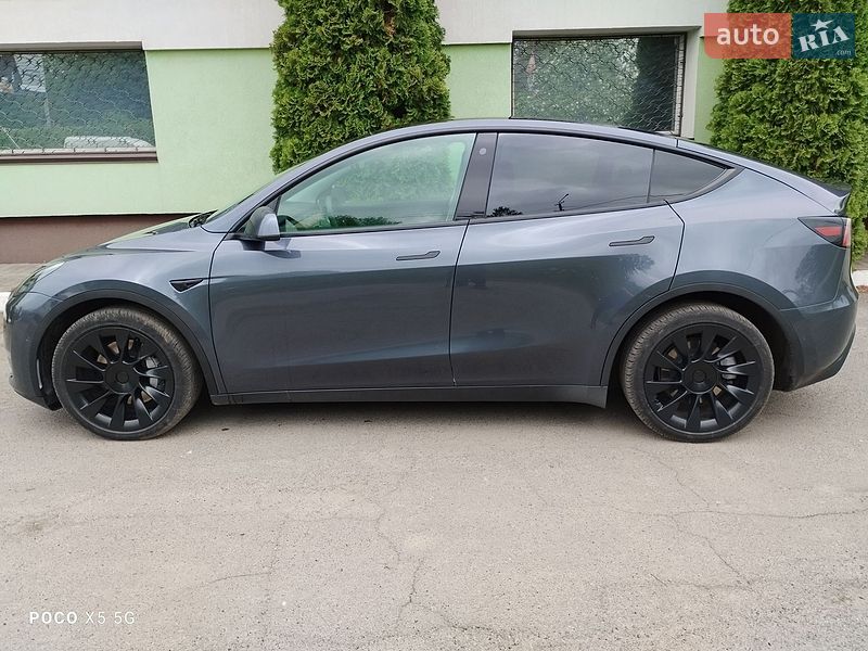 Внедорожник / Кроссовер Tesla Model Y 2021 в Ровно