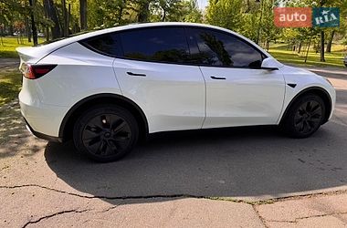 Внедорожник / Кроссовер Tesla Model Y 2025 в Киеве