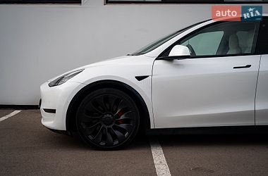 Внедорожник / Кроссовер Tesla Model Y 2020 в Хмельницком