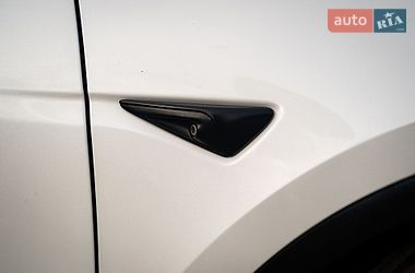 Внедорожник / Кроссовер Tesla Model Y 2020 в Хмельницком