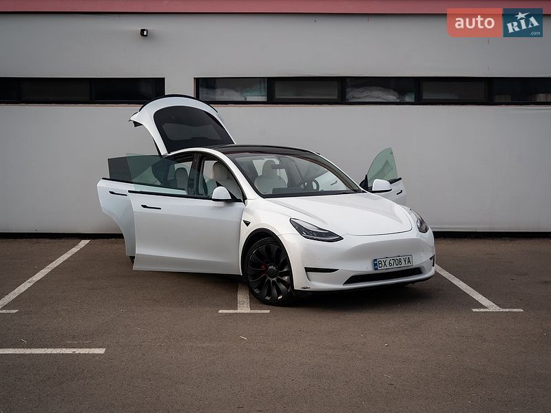 Внедорожник / Кроссовер Tesla Model Y 2020 в Хмельницком