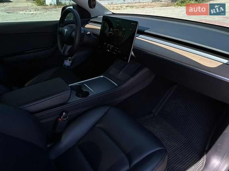 Внедорожник / Кроссовер Tesla Model Y 2022 в Запорожье