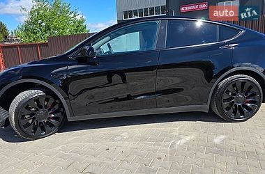 Внедорожник / Кроссовер Tesla Model Y 2023 в Луцке
