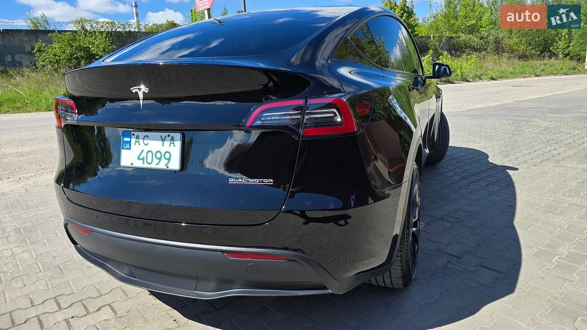 2023 Tesla Model Y - мініатюра 8