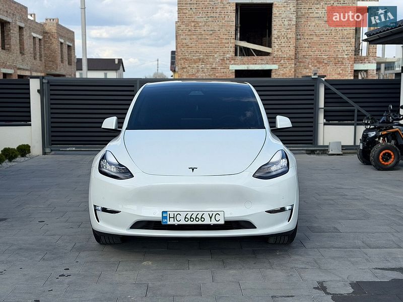 Внедорожник / Кроссовер Tesla Model Y 2021 в Ивано-Франковске