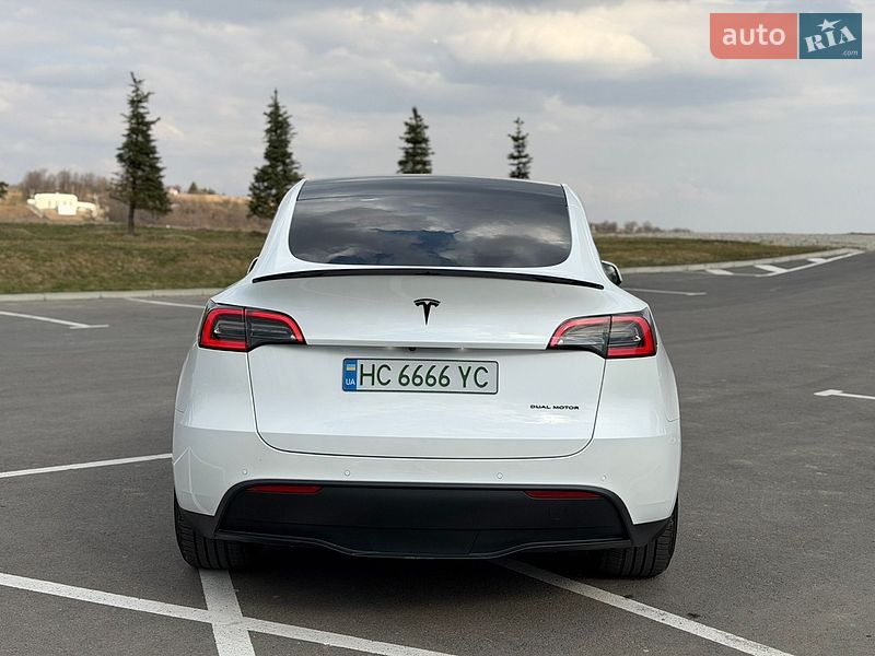 Внедорожник / Кроссовер Tesla Model Y 2021 в Ивано-Франковске