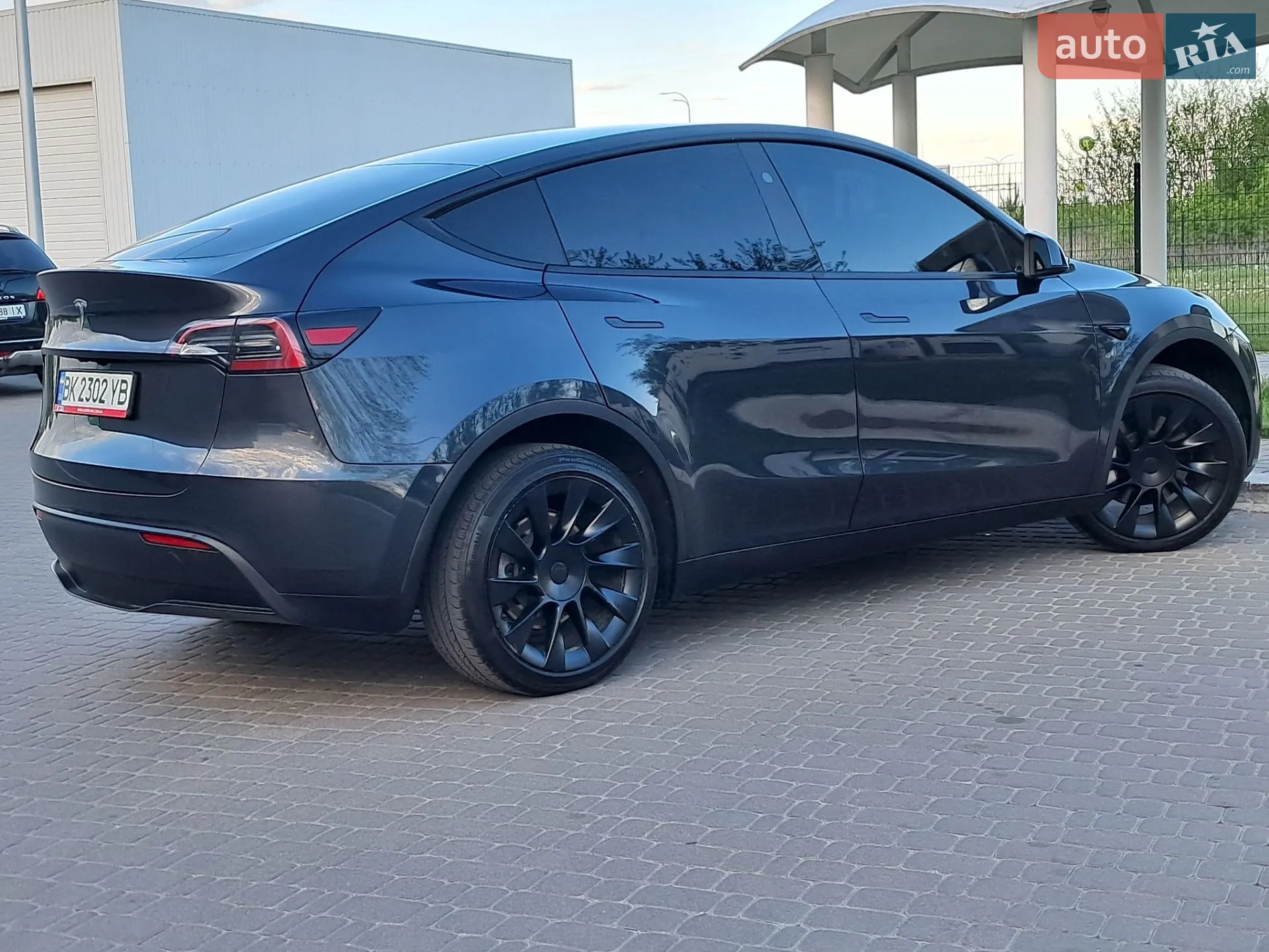 2024 Tesla Model Y - мініатюра 23