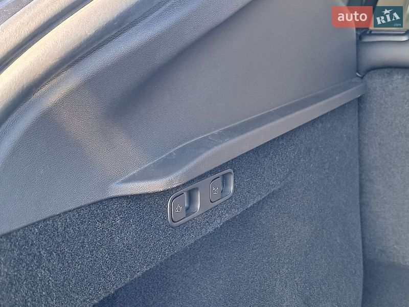 Позашляховик / Кросовер Tesla Model Y 2024 в Рівному