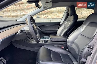 Внедорожник / Кроссовер Tesla Model Y 2021 в Луцке