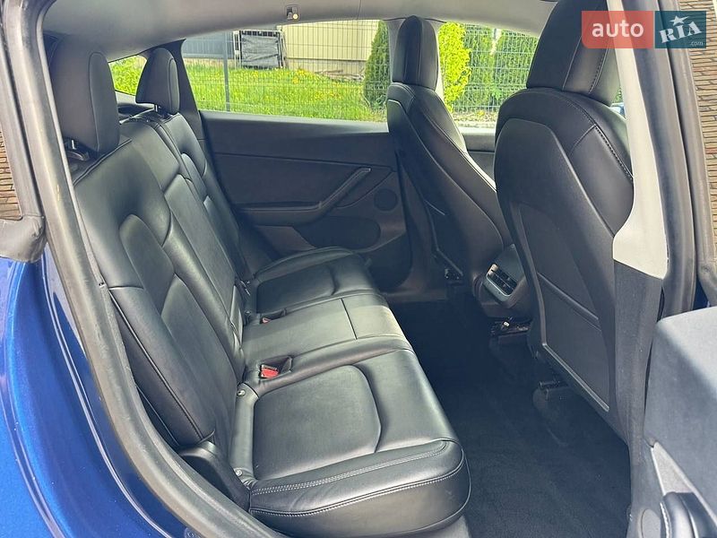 Внедорожник / Кроссовер Tesla Model Y 2021 в Луцке